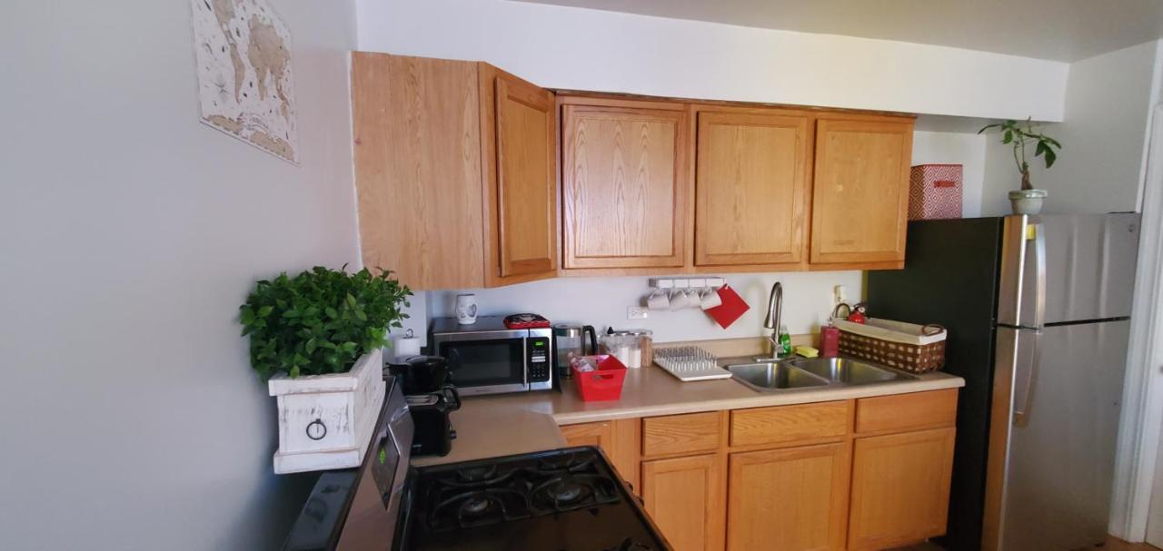 Cozy 1 Bedroom, 1 Min From Irving Park Blue Line, Free Parking シカゴ エクステリア 写真